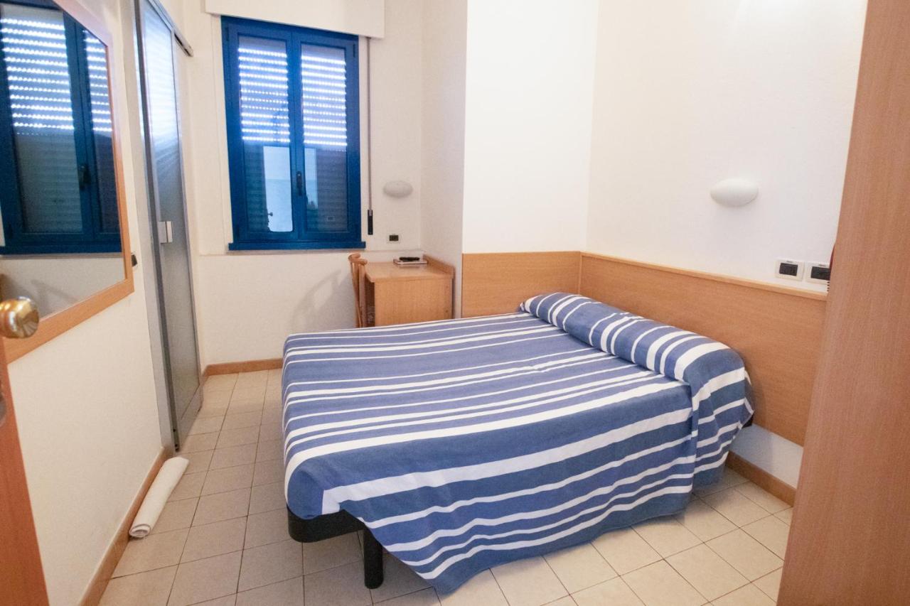 ראבנה Piccolo Hotel מראה חיצוני תמונה