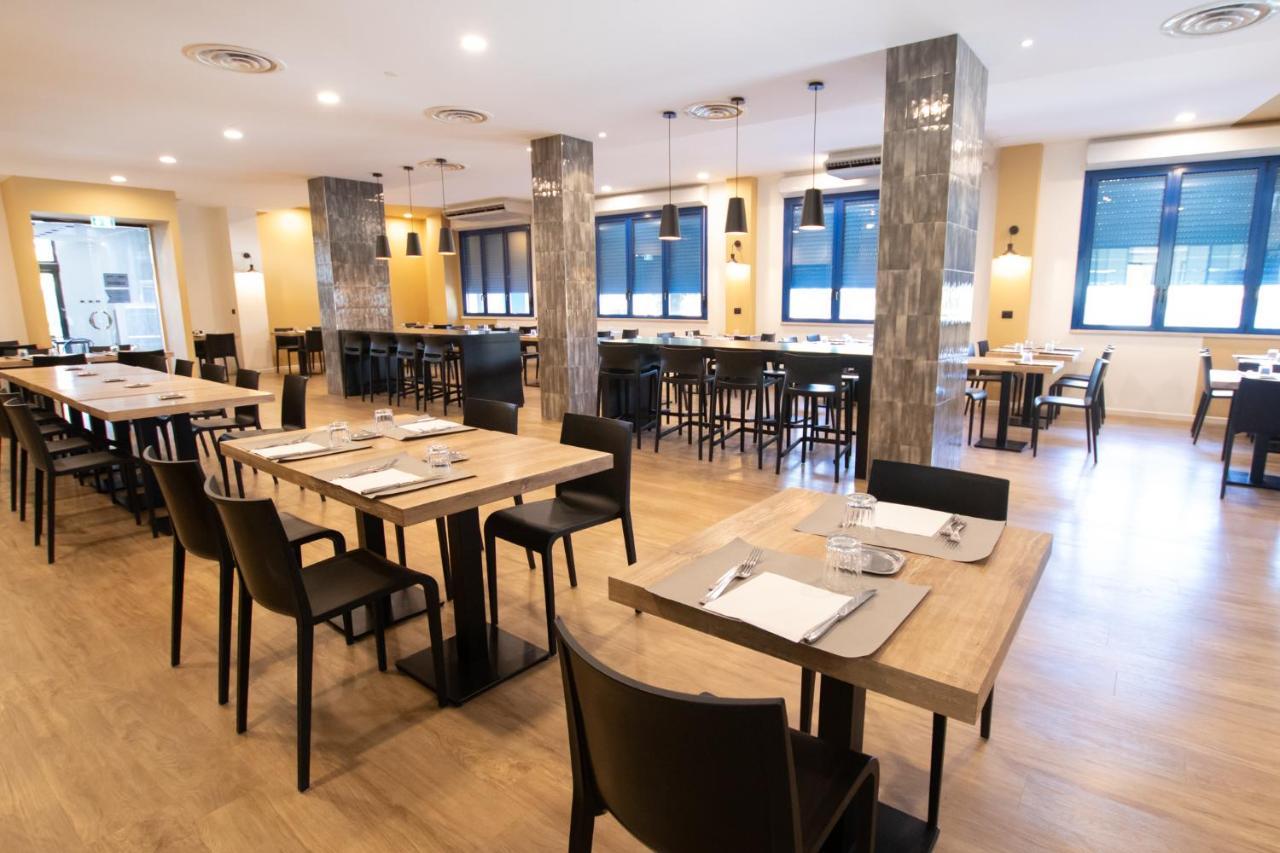 ראבנה Piccolo Hotel מראה חיצוני תמונה