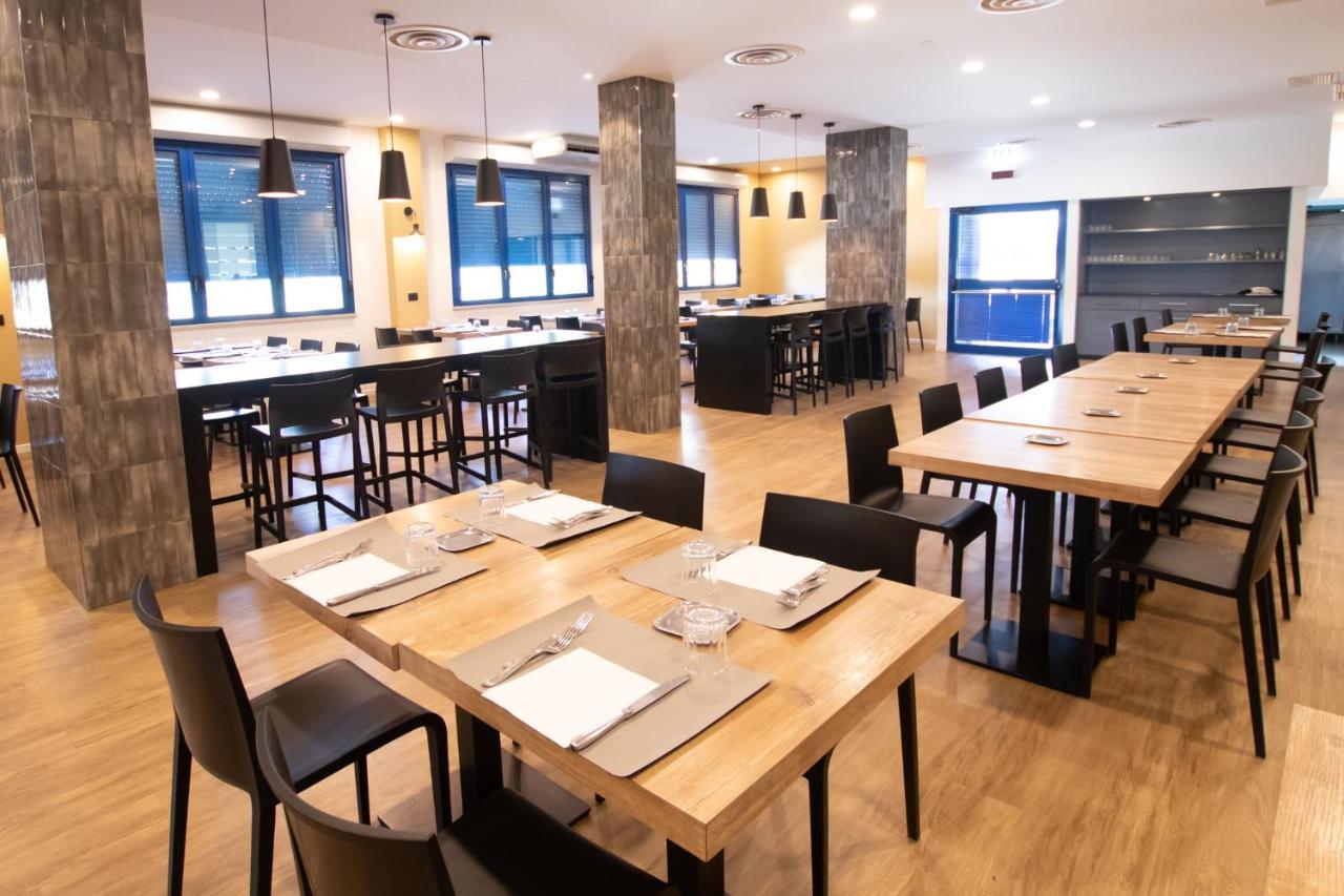 ראבנה Piccolo Hotel מראה חיצוני תמונה